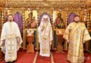 Duminica a 3-a din Postul Mare, a Sfintei Cruci. Patriarhul Daniel: „Purtarea crucii înseamnă îndurarea necazurilor și suferințelor inerente vieții omenești, precum și lupta cu patimile egoiste, pentru a cultiva sfințenia!”
